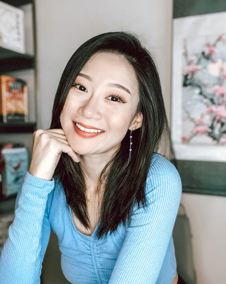 Amelie Wen Zhao Headshot